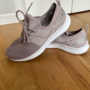 New Balance Women's Revlite sneakers